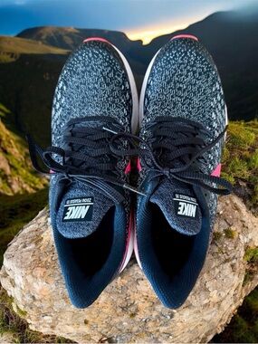 Nike Zoom Pegasus35 Black & Pink Racer Running Shoes - Unisex 6.5Y